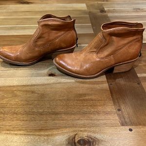 Sofft bourbon leather booties- Women’s 9.5M